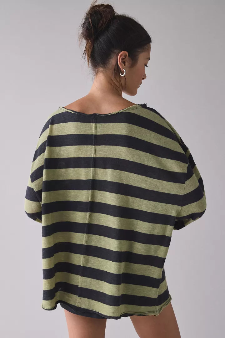 BDG Kurt Off-The-Shoulder Long Sleeve Tee